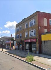 1804 Barnum Avenue 10, Bridgeport, CT 06610