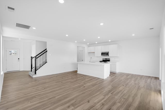 4209 Meadowridge Road, Woodstock, IL 60098