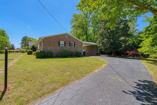 137 Henson St, Spartanburg, SC 29307