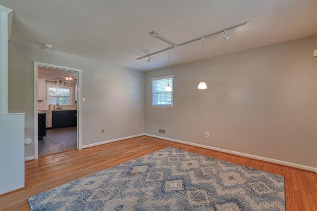 137 Henson St, Spartanburg, SC 29307