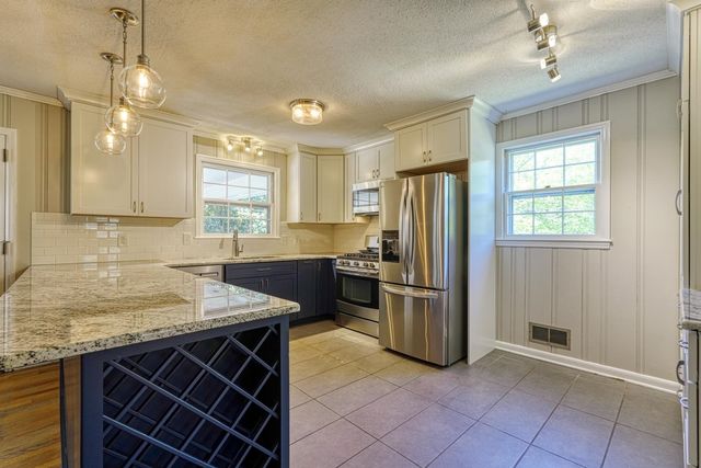 137 Henson St, Spartanburg, SC 29307