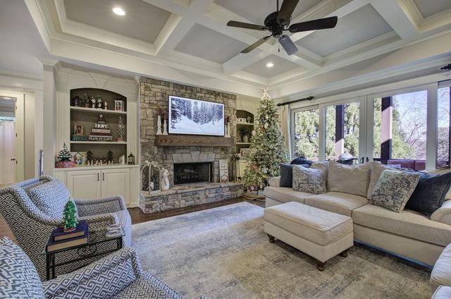 601 Shelter Cove, Canton, GA 30114