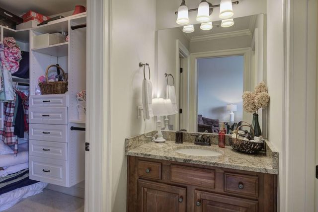 601 Shelter Cove, Canton, GA 30114