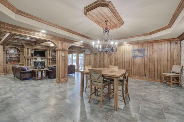 601 Shelter Cove, Canton, GA 30114