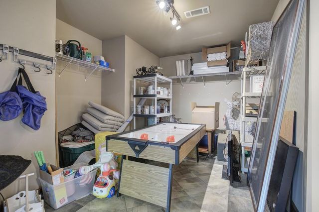 601 Shelter Cove, Canton, GA 30114