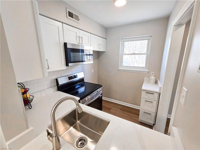 1268 Little Bay Ave Apt 12, Norfolk, VA 23503