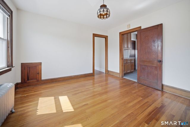 99 Thomas Street, West Hartford, CT 06119