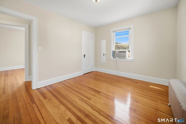 99 Thomas Street, West Hartford, CT 06119