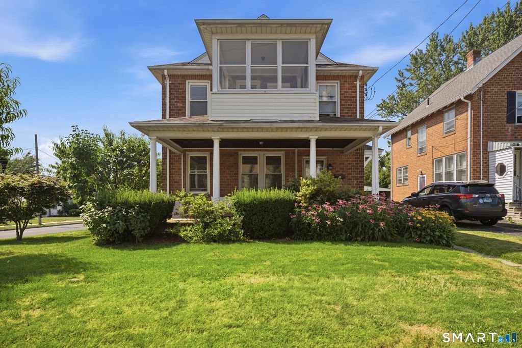 99 Thomas Street, West Hartford, CT 06119