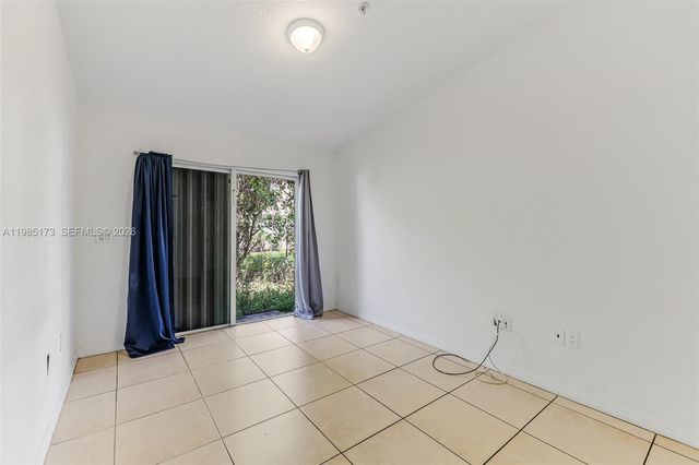 3916 SW 48th Ave, Pembroke Park, FL 33023