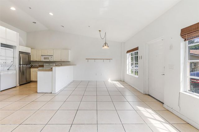 3916 SW 48th Ave, Pembroke Park, FL 33023