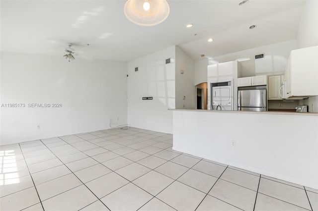 3916 SW 48th Ave, Pembroke Park, FL 33023