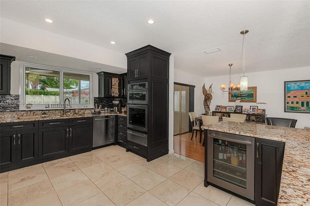 3900 N 43rd Ave, Hollywood, FL 33021