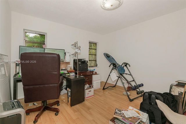 3900 N 43rd Ave, Hollywood, FL 33021