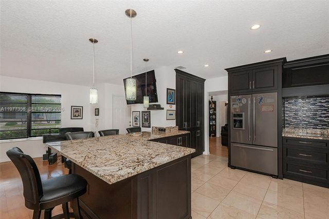 3900 N 43rd Ave, Hollywood, FL 33021