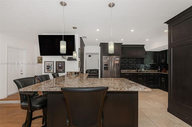 3900 N 43rd Ave, Hollywood, FL 33021