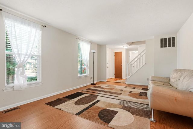 17 LADY DIANA CIR, Marlton, NJ 08053