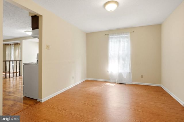 17 LADY DIANA CIR, Marlton, NJ 08053