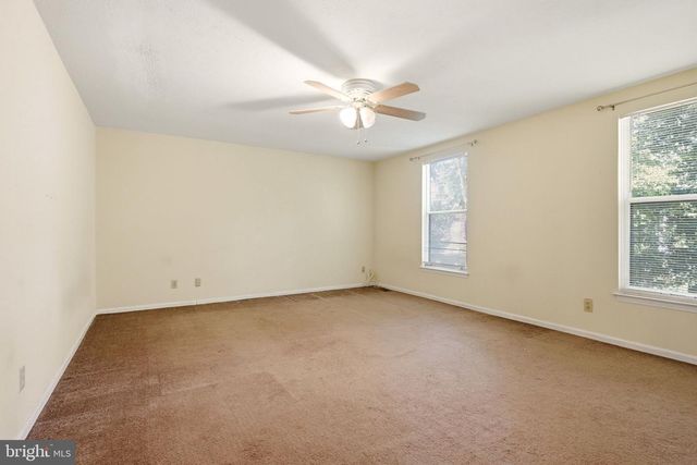 17 LADY DIANA CIR, Marlton, NJ 08053