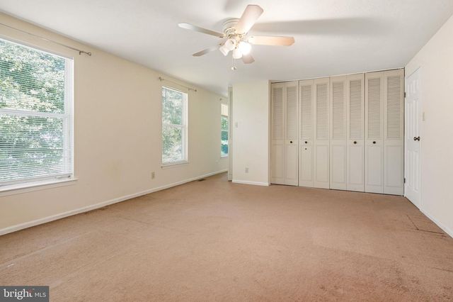 17 LADY DIANA CIR, Marlton, NJ 08053