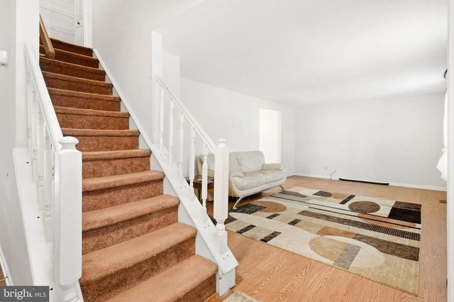17 LADY DIANA CIR, Marlton, NJ 08053