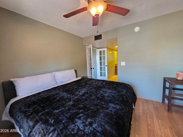 7557 N DREAMY DRAW Drive 240, Phoenix, AZ 85020