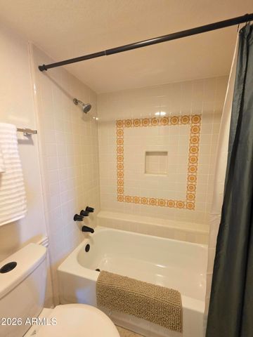 7557 N DREAMY DRAW Drive 240, Phoenix, AZ 85020