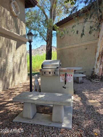 7557 N DREAMY DRAW Drive 240, Phoenix, AZ 85020