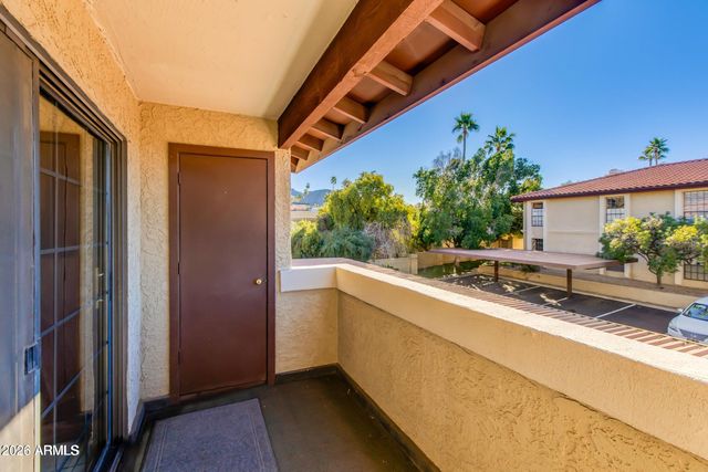 7557 N DREAMY DRAW Drive 240, Phoenix, AZ 85020