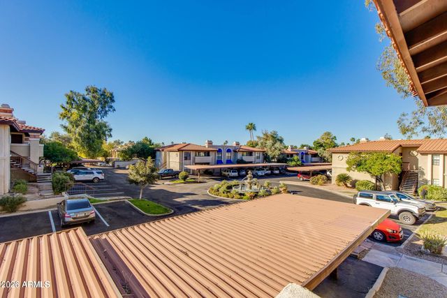 7557 N DREAMY DRAW Drive 240, Phoenix, AZ 85020