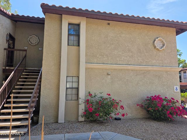 7557 N DREAMY DRAW Drive 240, Phoenix, AZ 85020