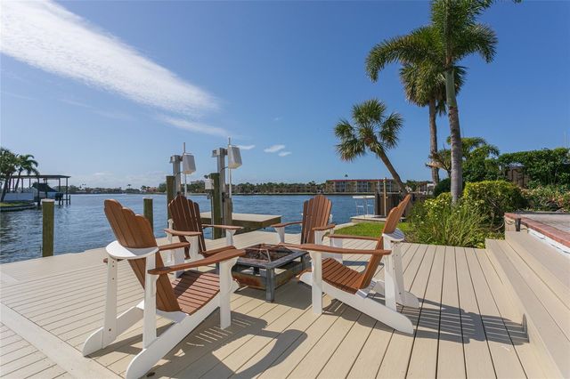 3901 13TH WAY NE, St Petersburg, FL 33703