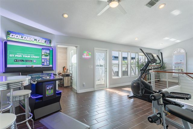 3901 13TH WAY NE, St Petersburg, FL 33703