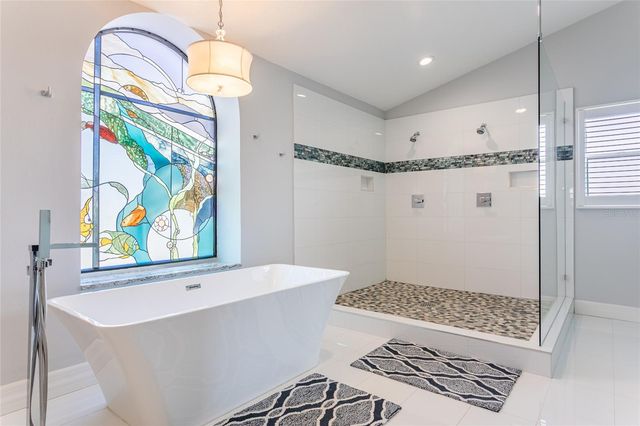 3901 13TH WAY NE, St Petersburg, FL 33703