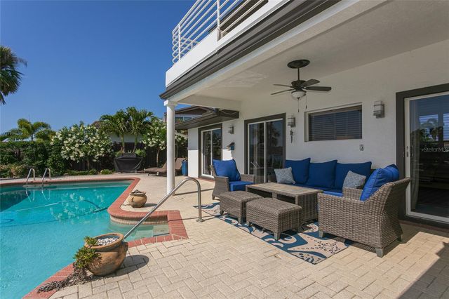 3901 13TH WAY NE, St Petersburg, FL 33703