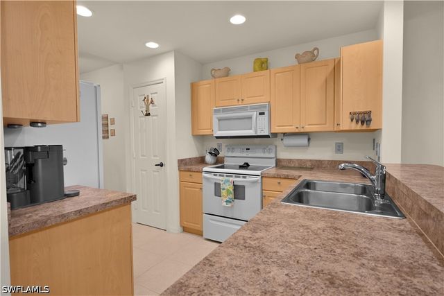 15979 Mandolin Bay DR 202, Fort Myers, FL 33908