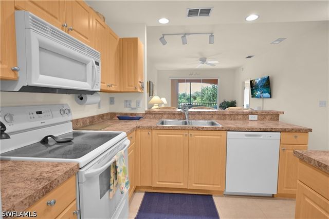 15979 Mandolin Bay DR 202, Fort Myers, FL 33908