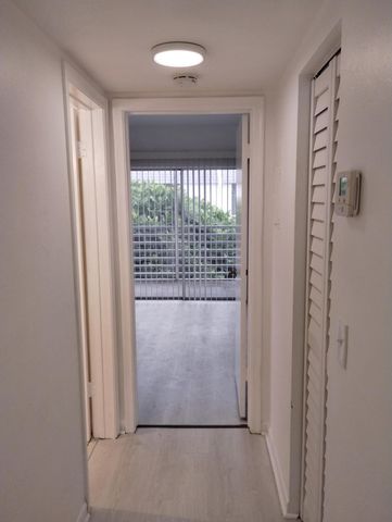 2880 Lake Osborne Drive 209, Lake Worth Beach, FL 33461