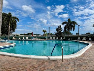 2880 Lake Osborne Drive 209, Lake Worth Beach, FL 33461