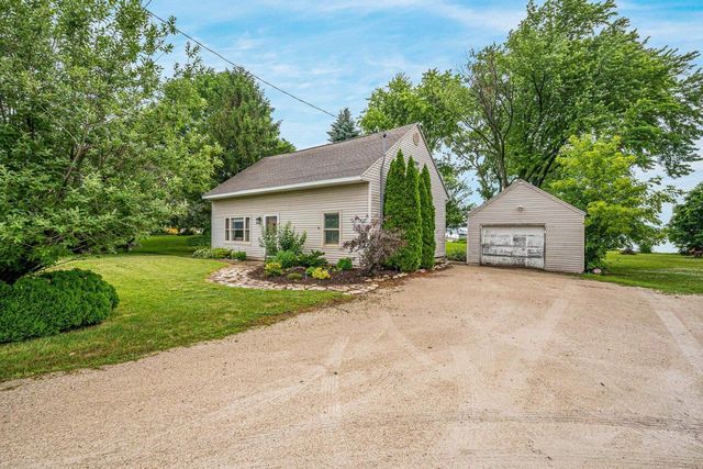 N7995 LAKESHORE DRIVE, Fond Du Lac, WI 54937