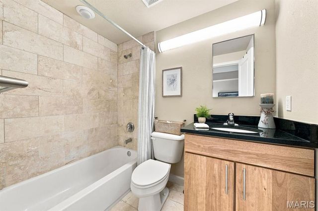 5625 Pershing Avenue 11, St Louis, MO 63112
