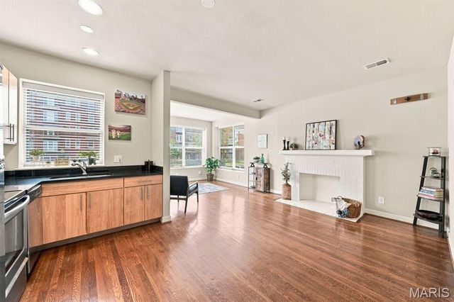 5625 Pershing Avenue 11, St Louis, MO 63112