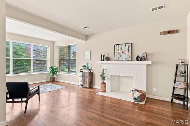 5625 Pershing Avenue 11, St Louis, MO 63112