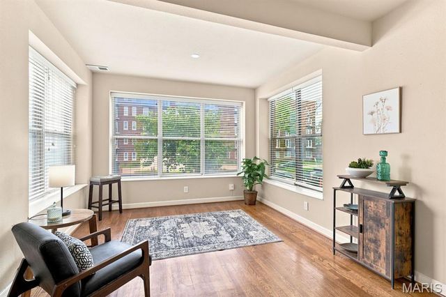 5625 Pershing Avenue 11, St Louis, MO 63112