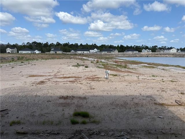 276 Freshwater Lane NE, Ludowici, GA 31316