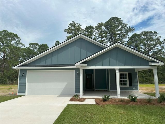 276 Freshwater Lane NE, Ludowici, GA 31316