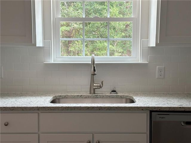 276 Freshwater Lane NE, Ludowici, GA 31316