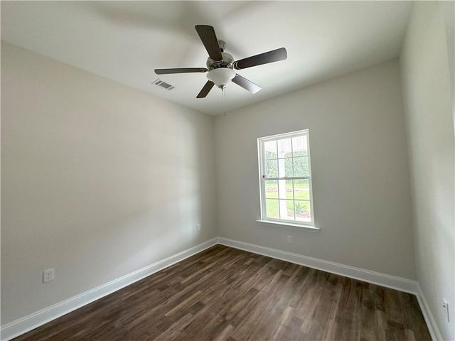 276 Freshwater Lane NE, Ludowici, GA 31316