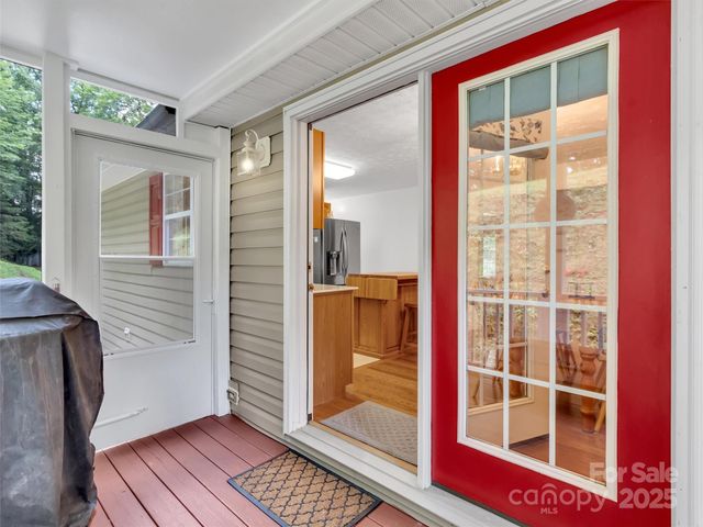 562 Beechwood Drive, Sylva, NC 28779