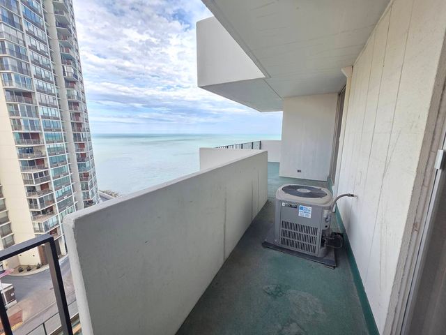 6033 N Sheridan Road 10D, Chicago, IL 60660